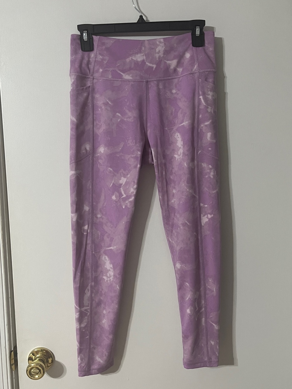 Victoria’s Secret Pink Swirl Capris